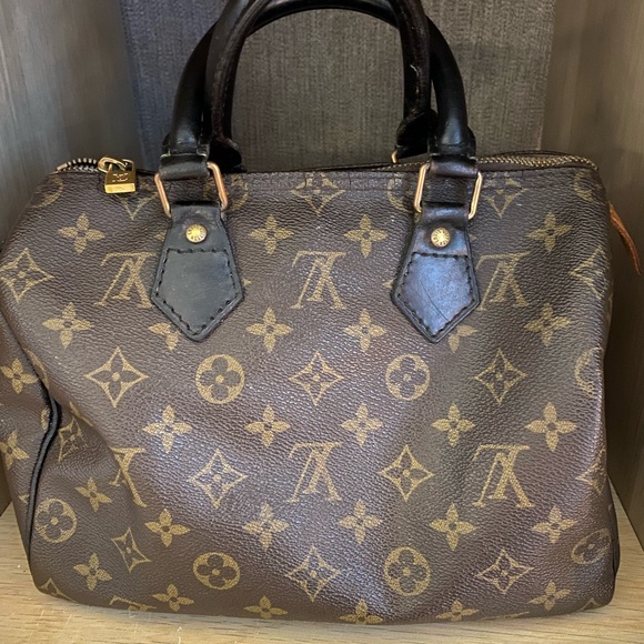 Authentic Vintage Louis Vuitton Speedy 25 - Picture 2 of 12